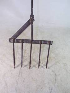 lot 154 image: Vintage Ice Fishing Spear
