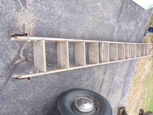lot 175 image: Vintage Putham Library Ladder with Wheels
