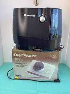 Lot of Humidifier and Vaporizer