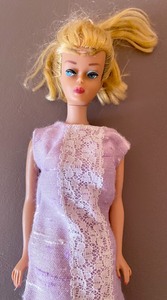 lot 72 image: 3 Vintage Barbies