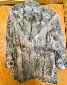 lot 47 image: Ladies Sheared Tibetan Lamb Coat