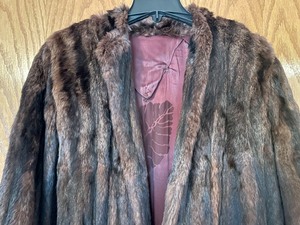 lot 44 image: Fabulous Vintage Fur Coat