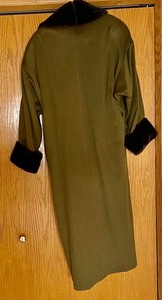 lot 50 image: Braefair Vintage Coat