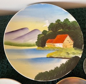 lot 140 image: 5 Decorative Plates and 4 Sherbet Dishes