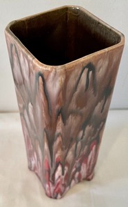 lot 240 image: Borgfeldt Company Vase