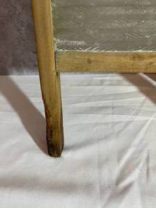 lot 143 image: Vintage Glass Top Notch  Wash Board