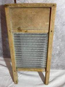 lot 145 image: Vintage Glass Washboard