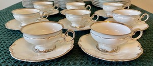 lot 213 image: Hutschenreuter China