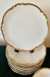lot 214 image: Harmony House Fine China