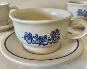 lot 224 image: Pflatzgraff Cups with Saucers