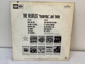 lot 281 image: The Beatles Yesterday and Today Album
