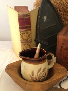 lot 302 image: Wooden Wonders