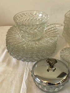 lot 305 image: Clear Glass Grouping