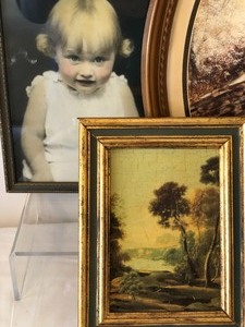 lot 307 image: Wall Decor