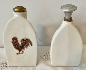 lot 376 image: Vintage Goodies inducing Jadeite