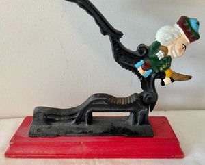 lot 320 image: Nifty Nutcracker