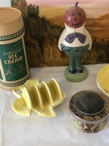 lot 309 image: Fun Finds