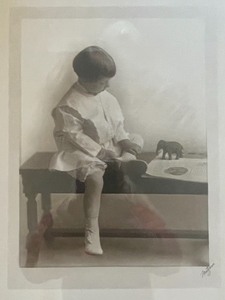 lot 298 image: Framed Vintage Photos