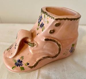 lot 356 image: Pretty in Pink