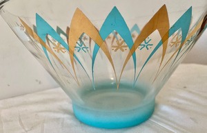 lot 368 image: Fantastic Vintage Bowl