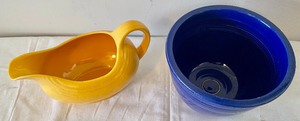 lot 389 image: Fiesta Bowl and Gravy Boat