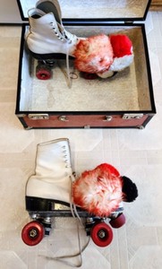 lot 452 image: Vintage Womens Roller Skates