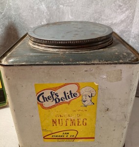 lot 354 image: Vintage Tins
