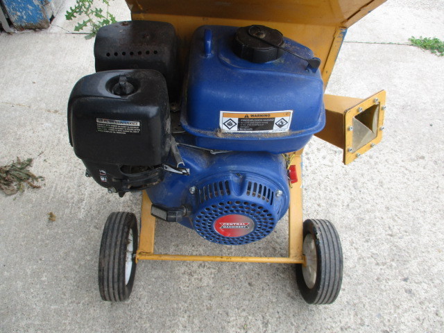 Brush chipper