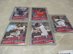Lot of 5 Ronald Acuna Jr insert cards