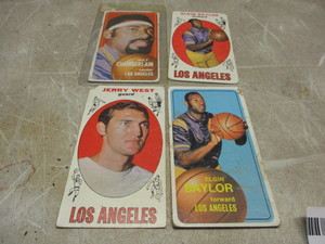 Lot of 4 LA Lakers Cards