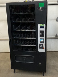 32-Selection Snack Vending Machine