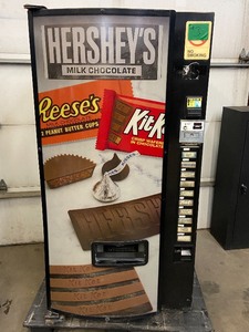 10-Selection Snack Vending Machine