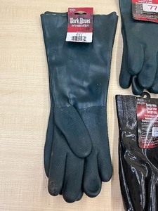Lot Of (6) Pairs Of Size Large Assorted Boss PVC & Neoprene Work Gloves
