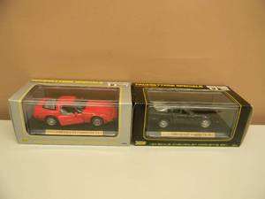 lot 49 image: WHEELS PACESETTERS SPECIAL 124 SCALE DIECAST CORVETTE ZR-1 #28522 RED, CORVETTE ZR-1 #28522 BLACK - GREAT PIECES - NEW IN THE BOX - SEE PICTURES