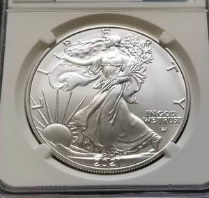 lot 08 image: 2021 TYPE 2 AMERICAN SILVER EAGLE MS70 NGC 1st DAY OF ISSUE