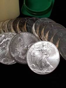 lot 06-A image: UNC ROLL OF 1996 AMERICAN SILVER EAGLES 20 COINS