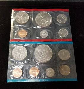 lot 26-A image: 1974 US MINT SET IN ORIGINAL PACKAGING