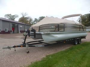 2011 Premier 231 Cast Away Pontoon