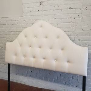 lot 69 image: Ivory Tufted Headboard