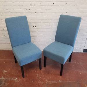 lot 70 image: Contemporary Royal Blue Accent Chairs