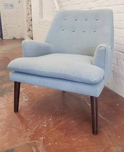 lot 8 image: Tailored Mid-Century Style Accent Chair