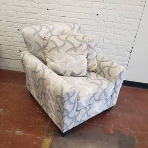 lot 4 image: Contemporary Oversized Armchair