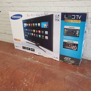 lot 20 image: 48 Samsung LEDTV