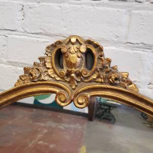 lot 105 image: Ornate Gold Wall Mirror