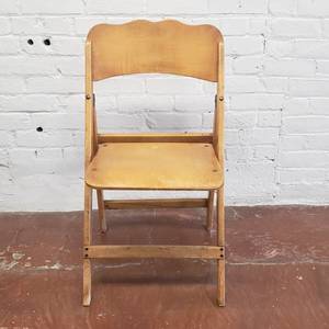 lot 114 image: 1930s vintage Folding Chair