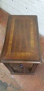 lot 46 image: Modern Deminutive Side Table with Upper Drawer