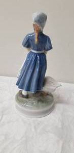 lot 122 image: Royal Copenhagen Figurine  Girl with Goose