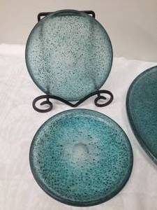 lot 24 image: Exquisite Art Glass Serving Set- Signed
