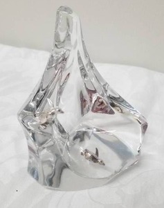lot 119 image: The Franklin Mint 1987-89 Crystal Iceberg Collection- Signed