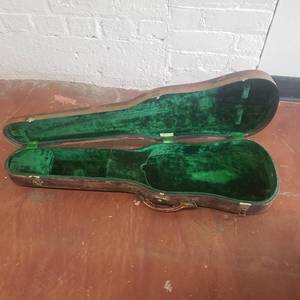 lot 87 image: Vintage Wood Violin Case